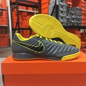 NEW! Nike Men's Legend 7 Academy IC Soccer Shoes!